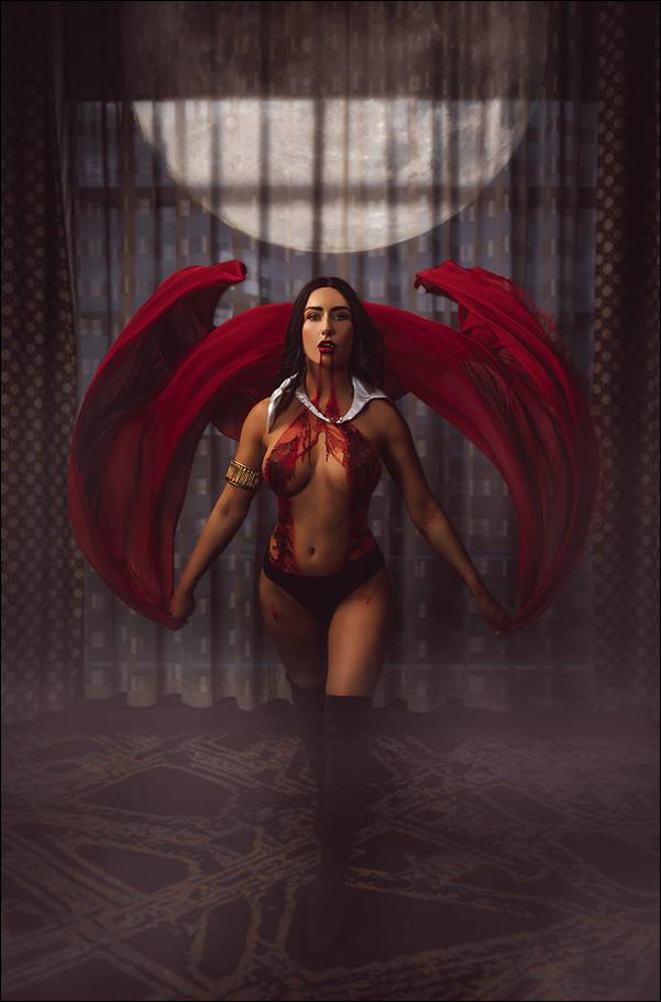 Vampirella/Dracula: Unholy issue 2-R 1:30 Virgin Cosplay Photo Cover