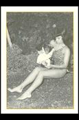 Bunny Yeager's Bettie Page (Base Set) card 32