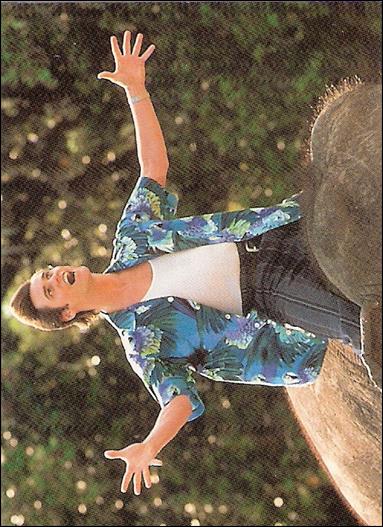 Ace Ventura: When Nature Calls (Base Set) card 71 Getting a Lift