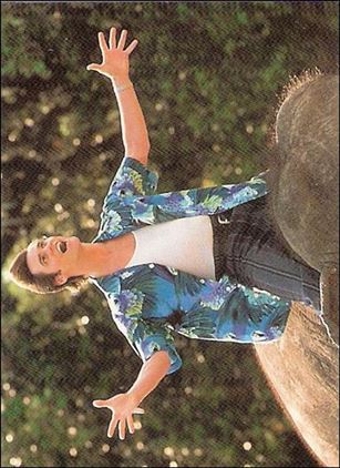 Ace Ventura: When Nature Calls (Base Set) card 71 Getting a Lift