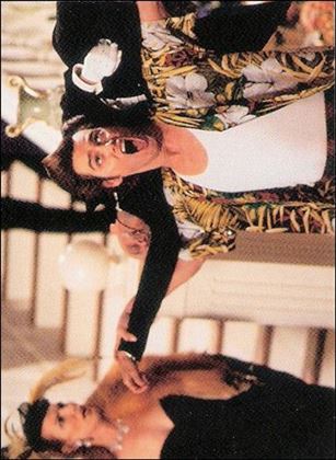 Ace Ventura: When Nature Calls (Base Set) card 38 Wraparound Husband