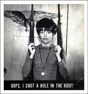 Get Smart (Base Set) card 41 Oops, I Shot a Hole in the Roof!