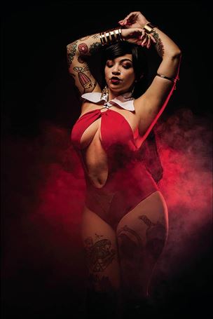 Vampirella (2019) issue 6-O 1:25 Cosplay Virgin Photo Cover 