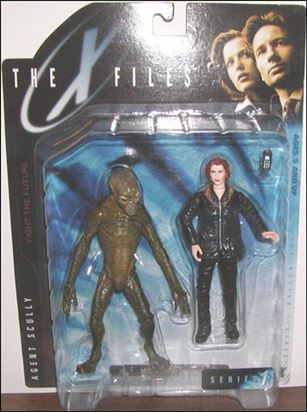 X-Files figure 4 Agent Scully with Docile Alien