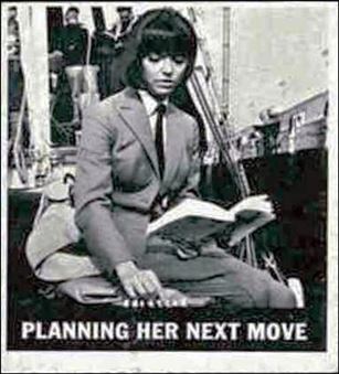 Get Smart (Base Set) card 13 Planing her Next Move
