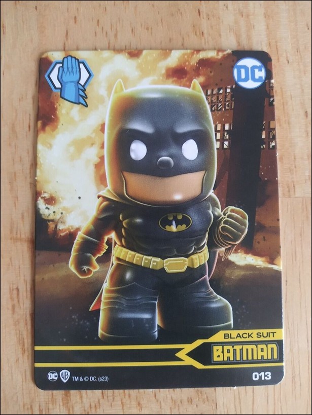 DC Comics Ooshies Collector Cards: Series 2 card 13 Batman: Black Suit