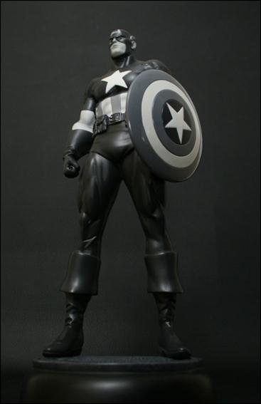 Marvel Statues (Bowen) item 225 Captain America (Newsreel) 1/300