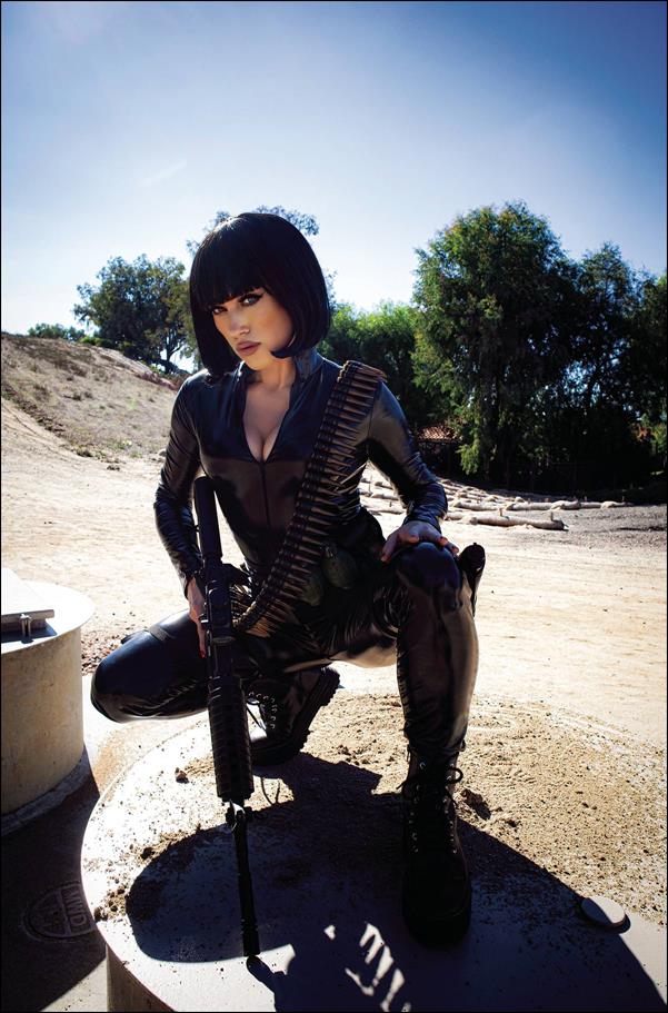 Jennifer Blood (2021) issue 6-I 1:7 Virgin Cosplay Photo Cover