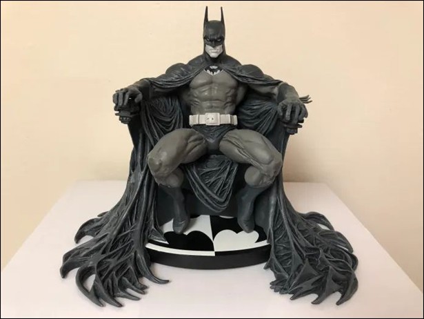Batman: Black and White  item 96 Batman (Designed by Marc Silvestri) 1/5000