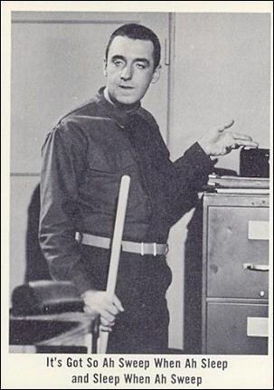 Gomer Pyle (Base Set) card 15 It's Got So Ah Sweep When Ah Sleep and Sleep