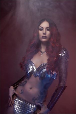 Red Sonja (2017) issue 9-F Cosplay Virgin Photo Cover