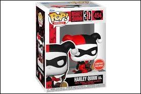 POP! Heroes figure 454 Harley Quinn with cards