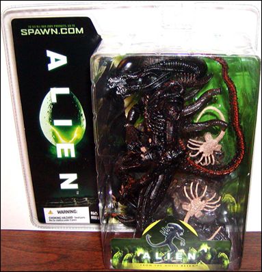 Alien and Predator figure 1 Alien