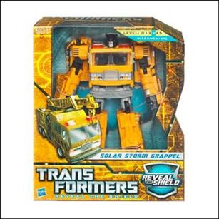 Transformers: Reveal the Shield (Voyager Class) figure 2 Solar Storm Grappel