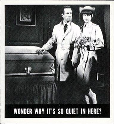 Get Smart (Base Set) card 57 Wonder Why It's So Quite in Here?