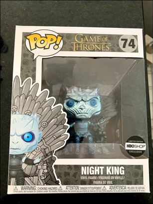 POP! Game of Thrones figure 74-B Night King on Iron Throne (Metallic)