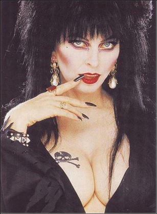 Elvira Mistress of the Dark (Base Set) card 57
