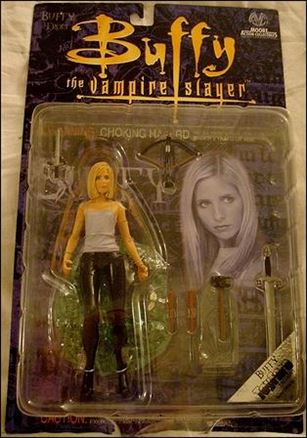 Buffy the Vampire Slayer (Series 2) figure 1-B Buffy Summers (MAC Exclusive) Carded