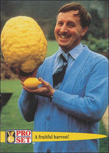 Guinness World Records (Base Set) card 54 A fruitful harvest!