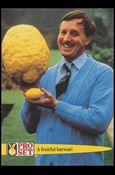 Guinness World Records (Base Set) card 54 A fruitful harvest!