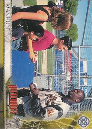 Complete Highlander (Base Set) card 97 Manhunt