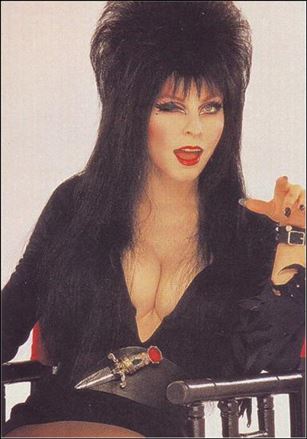 Elvira Mistress of the Dark (Base Set) card 60