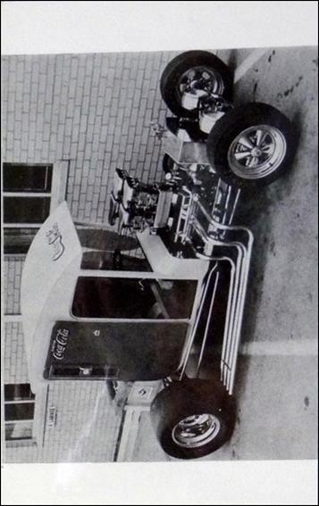 Hot Rods and Custom Cars card 15  Outasite Coca-Cola Coke Vending Machine