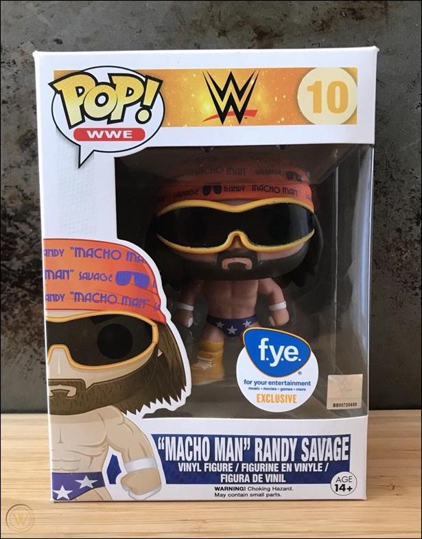 POP! WWE figure 10-D "Macho Man" Randy Savage (fye Exclusive)