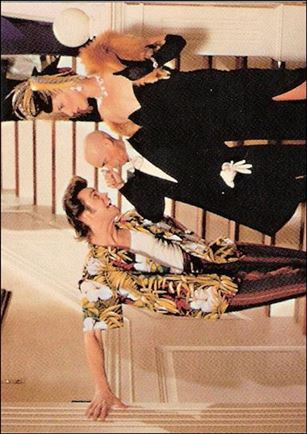 Ace Ventura: When Nature Calls (Base Set) card 37 Not-So-Fun Fur