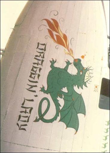 Vintage Aircraft Nose Art (Base Set) card 11 Draggin' Lady