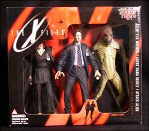 X-Files Ultra Action Figures 3-Pack figure 1 Fox Mulder, Dana Scully and Attack Alien 3-pack