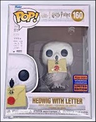 POP! Harry Potter figure 160 Hedwig with letter