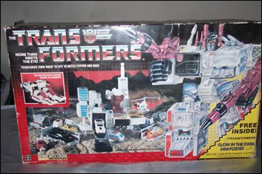 Transformers: More Than Meets the Eye (Generation 1) figure 78 Metroplex (Autobot City)