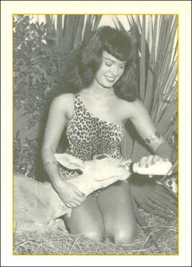 Bunny Yeager's Bettie Page (Base Set) card 39