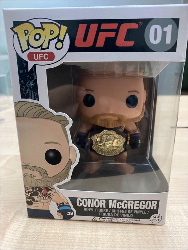 Pop! UFC figure 1-C Connor McGregor with Gold UFC  Belt