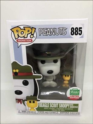 POP! Animation figure 885 Beagle Scout Snoopy with Woodstock