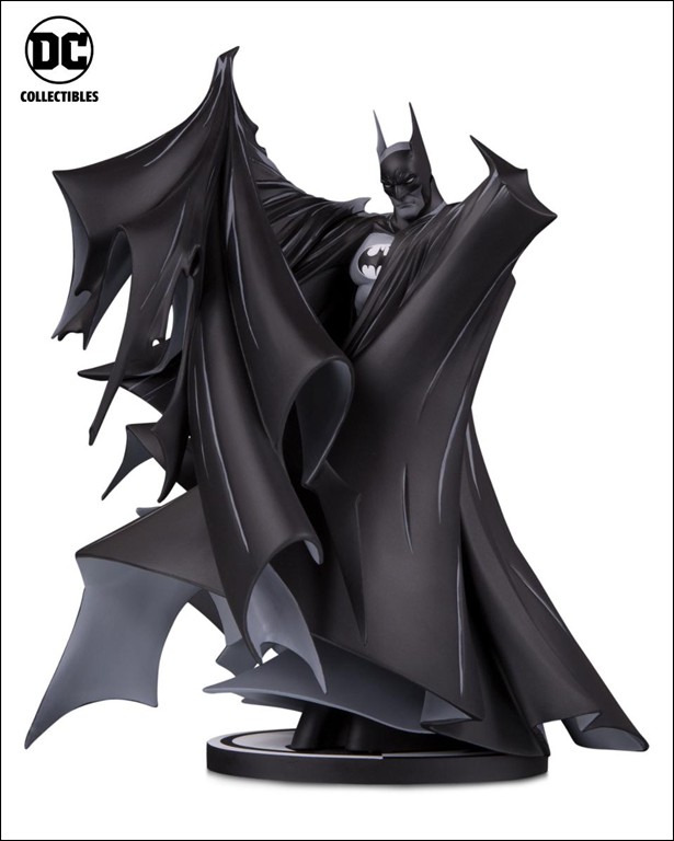 Batman: Black and White  item 100 Batman (Designed by Todd McFarlane) 1/5000
