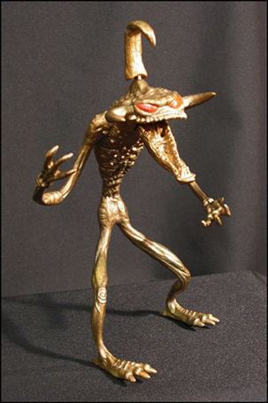 Spawn (Series  1) figure 8 Violator (Gold Edition)