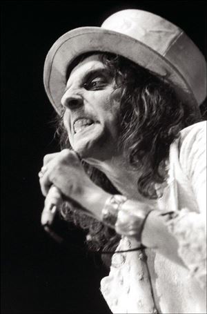 Alice Cooper (2023) issue 2-G Photo 1:15 Virgin Cover