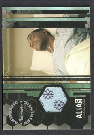 Alias: Season Four (Pieceworks Subset) card PW5 Hospital Gown Worn By Carl Lumbly As Marcus Dixon