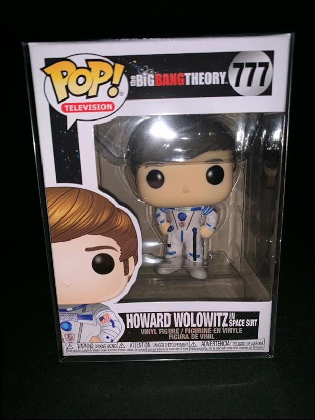 POP! Television figure 777.2 Howard Wolowitz in space suit