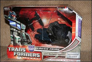 Transformers Universe (Voyager Class) Classic Series figure 2 Nemesis Prime (San Diego Comic Con Exclusive) 