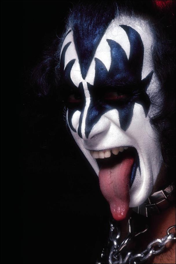 KISS: The Demon issue 1-H 1:50 Virgin Cover (Signed by Gene Simmons)