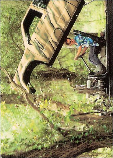 Ace Ventura: When Nature Calls (Base Set) card 75 Monster Truck Trick