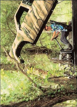Ace Ventura: When Nature Calls (Base Set) card 75 Monster Truck Trick