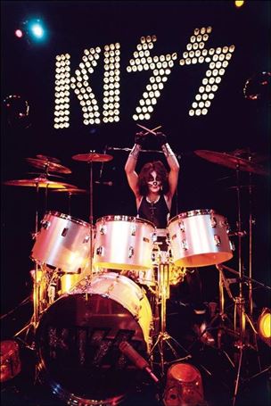 Kiss (2016) issue 9-F Photo 1:25 Virgin Cover