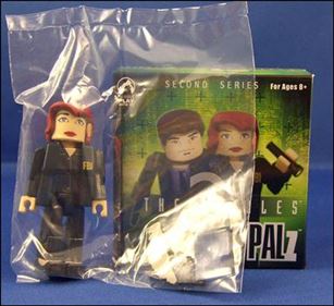 X-Files Palz (Series 2) figure 6 Scully - FBI Field Jacket 1:8