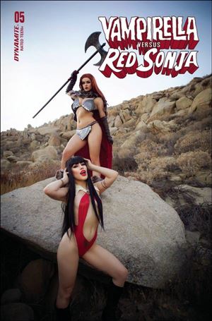 Vampirella vs Red Sonja issue 5-E Cosplay Photo Cover