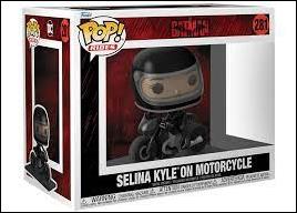 POP! Rides figure 281 Selina Kyle on Motorcycle