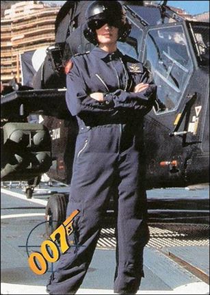 GoldenEye (Base Set) card 16 Stealing Identities